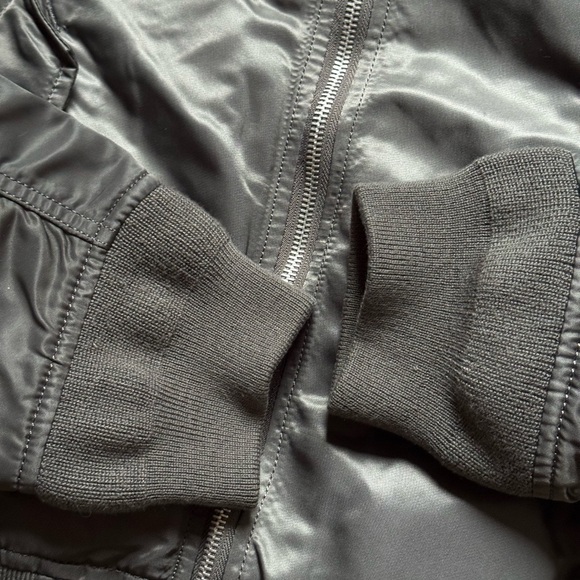 Alpha industries Grey silver NASA bomber jacket size Small - Picture 4 of 6